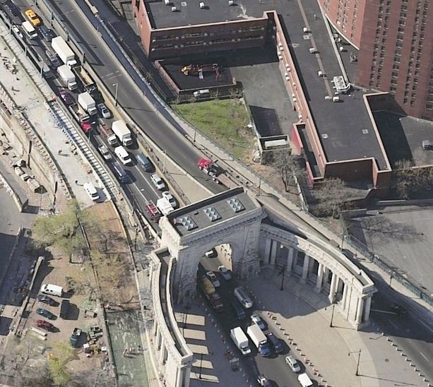 lower east side: bowery manhattan bridge